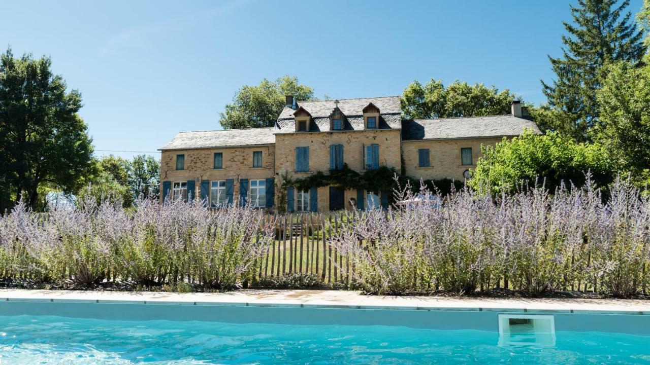 Bed and Breakfast Le Couvent De Neuviale Parisot  Экстерьер фото