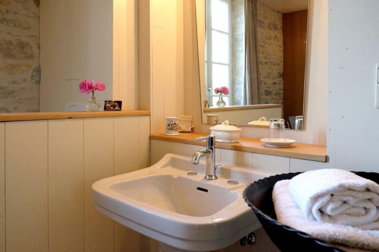 Bed and Breakfast Le Couvent De Neuviale Parisot  Экстерьер фото