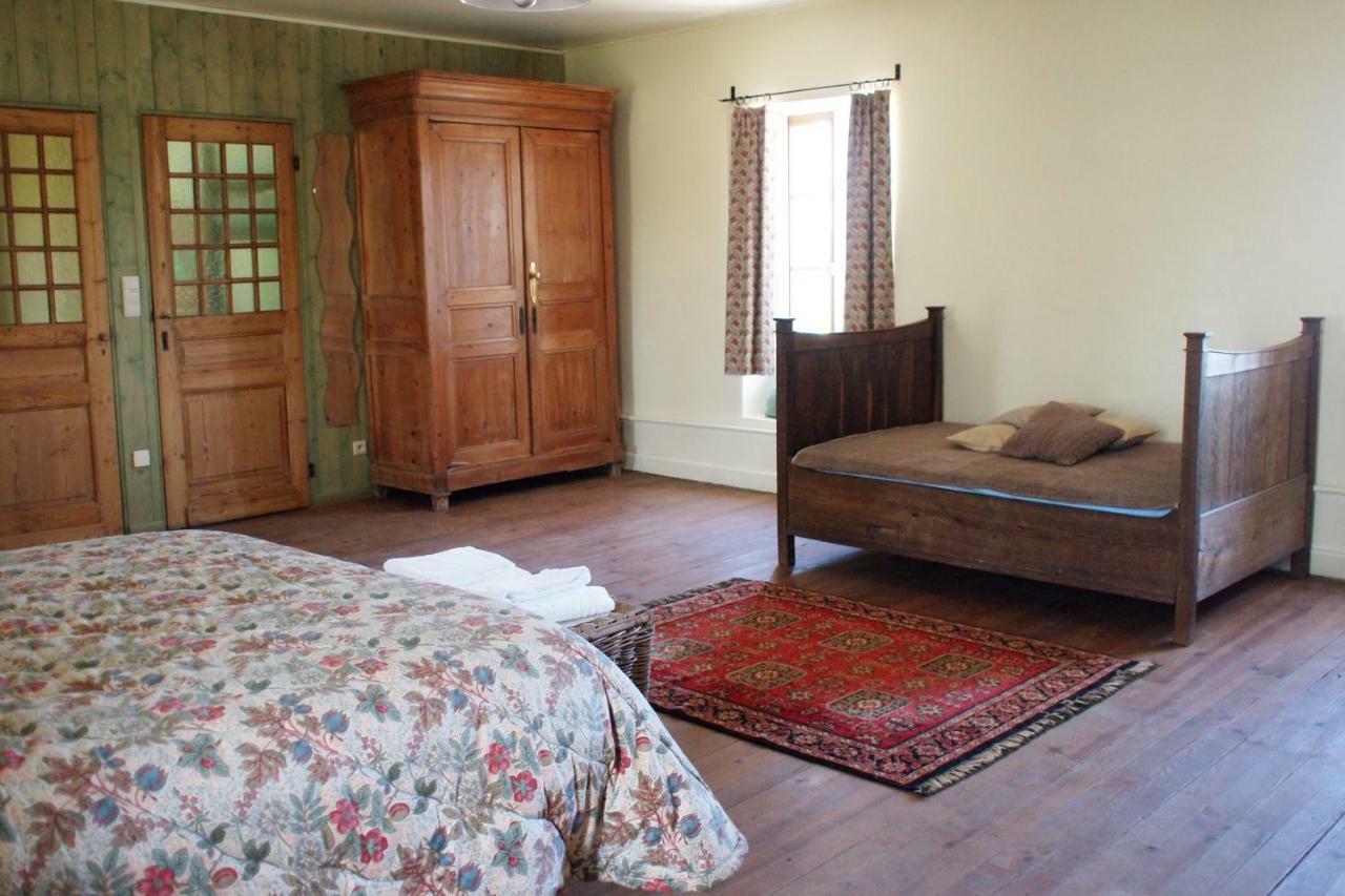 Bed and Breakfast Le Couvent De Neuviale Parisot  Экстерьер фото