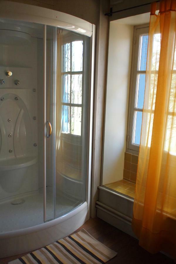Bed and Breakfast Le Couvent De Neuviale Parisot  Экстерьер фото