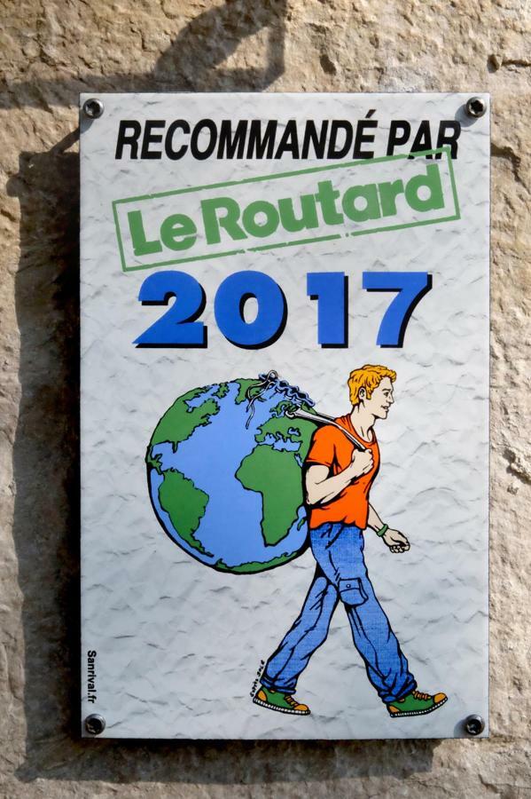 Bed and Breakfast Le Couvent De Neuviale Parisot  Экстерьер фото