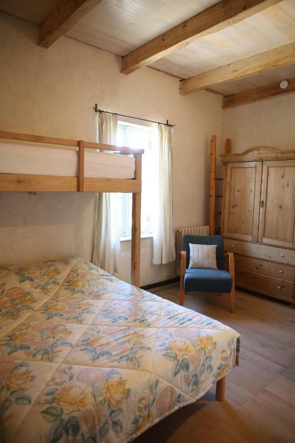 Bed and Breakfast Le Couvent De Neuviale Parisot  Экстерьер фото